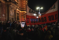 Dulkiewicz do dymisji - protest mieszkańców w Gdańsku