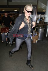 Daryl Hannah na lotnisku LAX