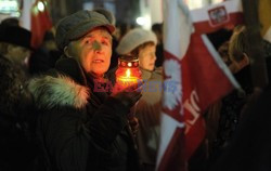 Marsz pamięci przed pałacem prezydenckim