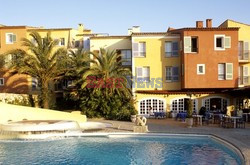 St Tropez hotel z ogrodem -Andreas Von Einsiedel