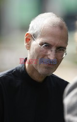 Steve Jobs bierze urlop zdrowotny ‎