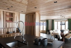 Chalet w Gstaad - Andreas von Einsiedel