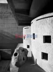 Klasztor Sainte-Marie de la Tourette projektu Le Corbusier  - Indoor Architecture