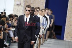 Paris Men SS arch