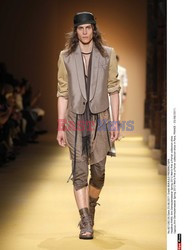 Paris Men SS arch