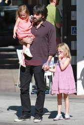 Ben Affleck with his daughters