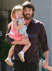 Ben Affleck with his daughters