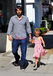 Ben Affleck with his daughters