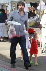 Ben Affleck with his daughters