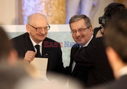 Prof. Bartoszewski kończy 90 lat