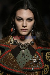 Etro details