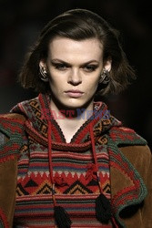 Etro details