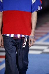 Hilfiger Details