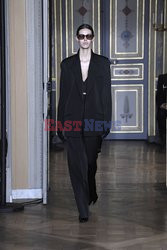 Olivier Theyskens LB  29