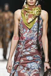 Etro details