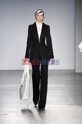 Zang Toi LB