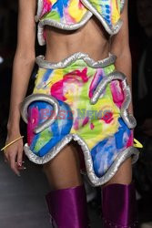 Jeremy Scott details detale