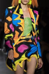 Jeremy Scott details detale