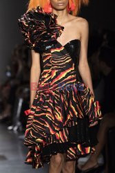 Jeremy Scott details detale