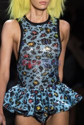 Jeremy Scott details detale