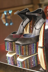 Giuseppe Zanotti detail