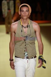 Dsquared2