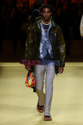 Dsquared2