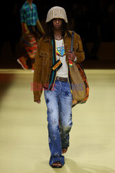 Dsquared2